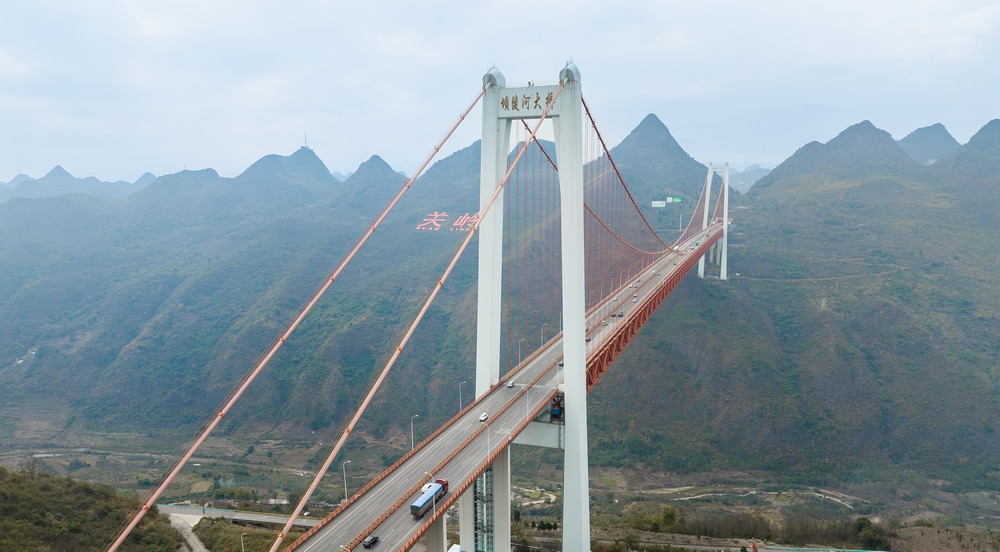 壩陵河大橋。人民網記者 涂敏攝