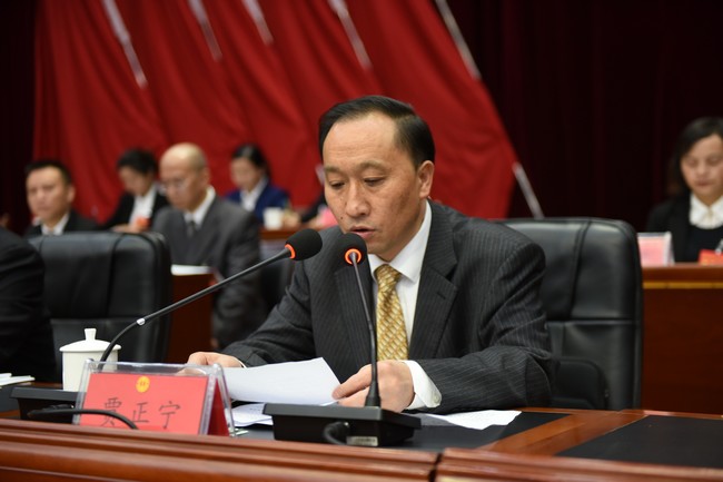 賈正寧發言。