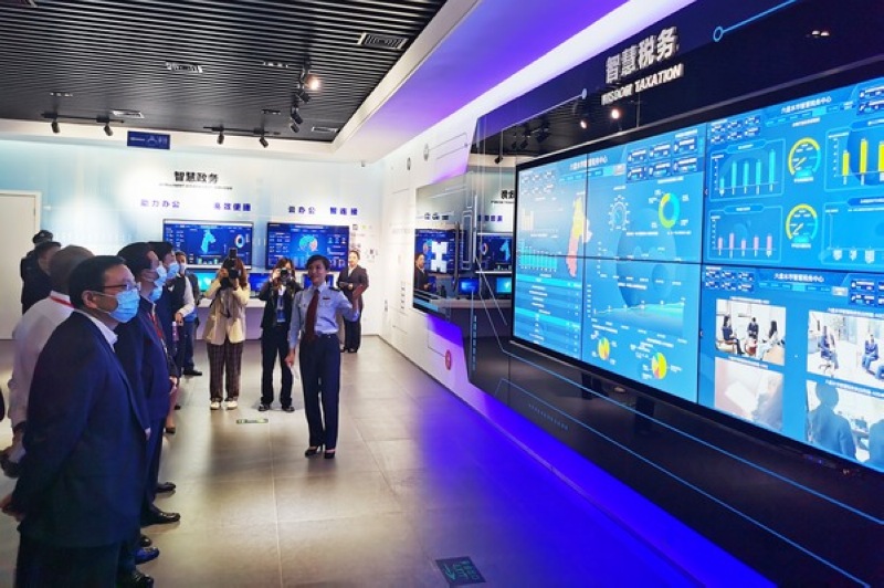 貴州“智慧稅務”平臺在2021年數博會上展出。羅振源攝