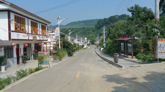 開陽縣龍廣村。