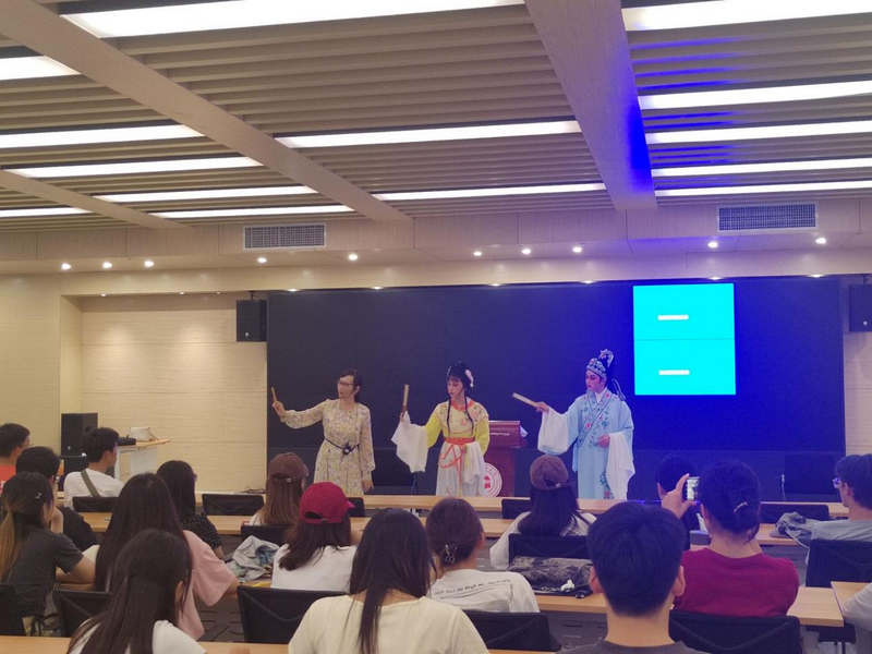 戲劇進校園活動照。