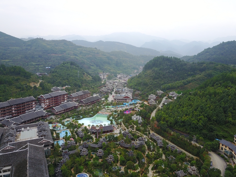 劍河縣仰阿莎溫泉小鎮 。楊家孟攝