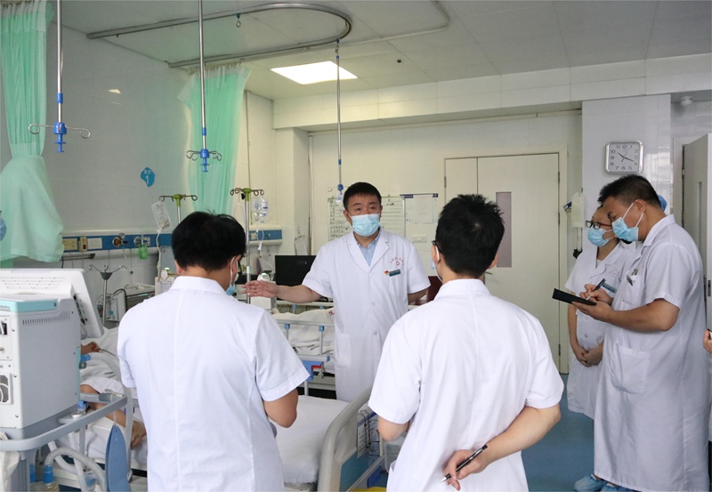 傅小云的查房教學課堂正在進行。受訪者供圖