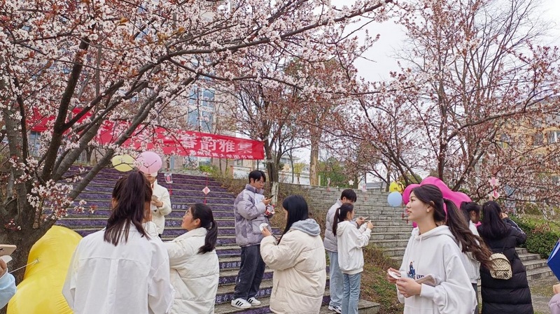 “春鬧詩詞”環節。