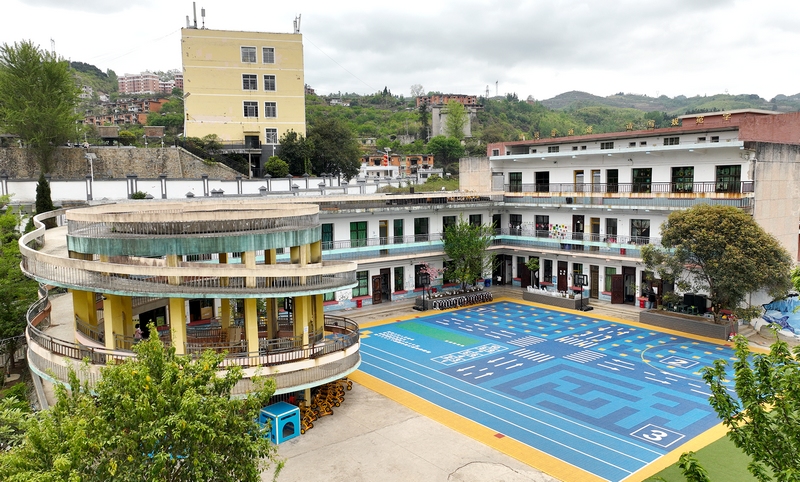 (3)清鎮市新店鎮東風幼兒園。代勝強 攝