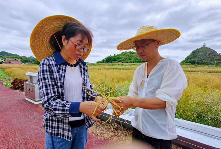 驗(yàn)收現(xiàn)場(chǎng)。