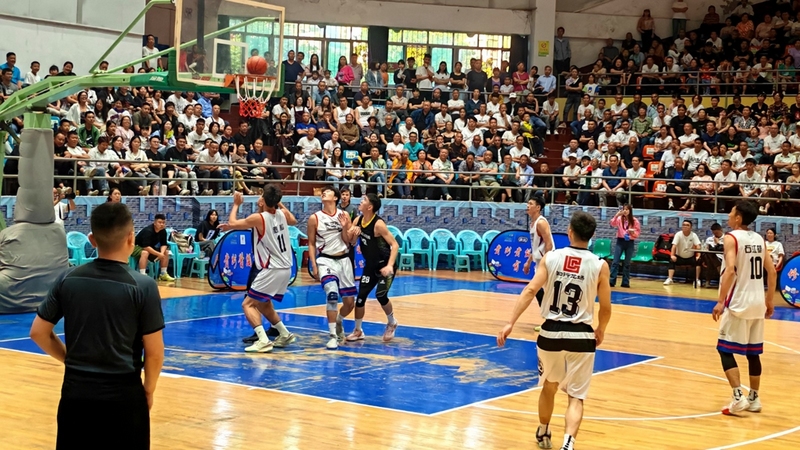 當天比賽共有四場激烈的對決 修文縣融媒體中心陳祺 攝