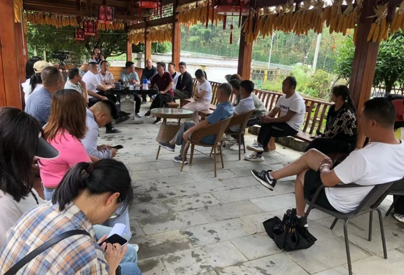 花溪區黔陶鄉到羊昌鎮參觀學習避暑旅居產業發展。劉琳攝