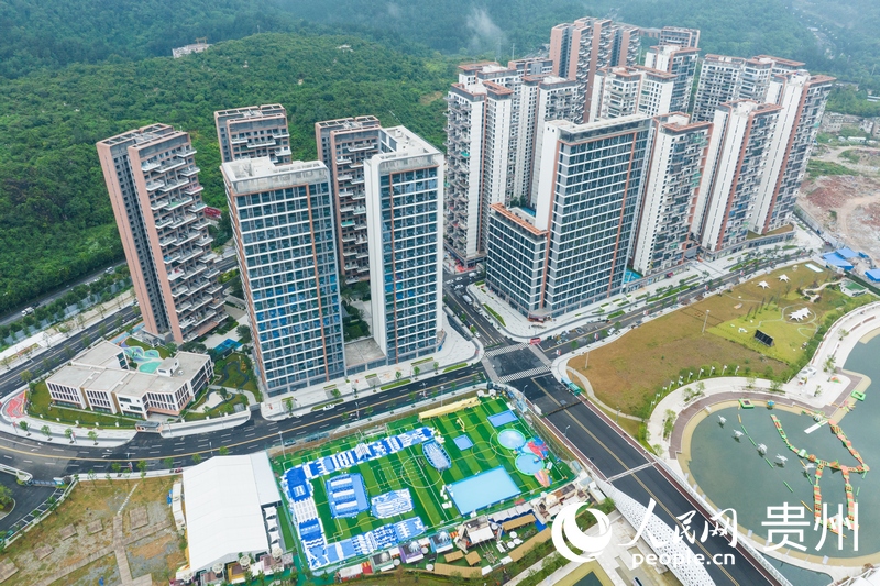 俯瞰貴陽鐵建城社區一隅。人民網 陽茜攝