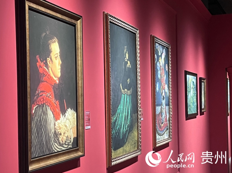 貴陽國際時尚發布中心正在展出的“印象莫奈·時光映跡藝術展”一隅。人民網 陳潔泉攝