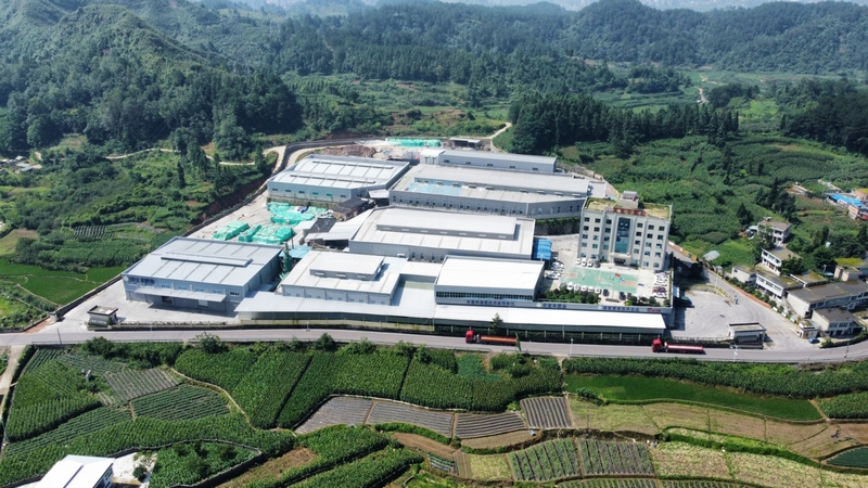 日前，貴州省工業(yè)和信息化廳公布了2024年貴州省專精特新中小企業(yè)（第一批）名單，坐落于修文縣陽(yáng)明洞街道的貴州天寶豐原生態(tài)農(nóng)業(yè)科技有限公司（簡(jiǎn)稱貴州天寶豐肥業(yè)）赫然在列 修文縣融媒體中心李云 攝