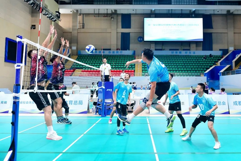 3男子青年組比賽中