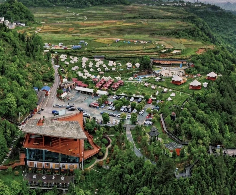 花溪區高坡鄉擾繞露營基地。