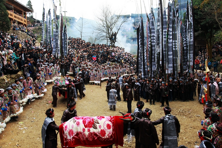 怎雷村神秘的苗族鼓臧節(jié)。