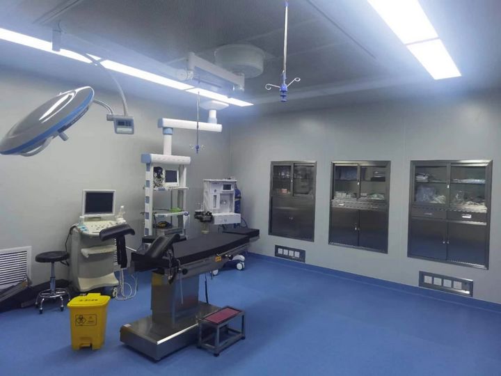 臺盟中央捐建的平山鎮(zhèn)衛(wèi)生院手術(shù)。