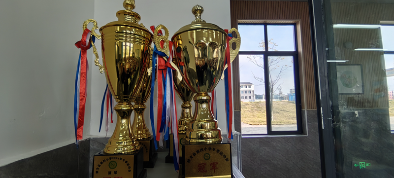 班級榮譽 修文縣融媒體中心陶群 攝