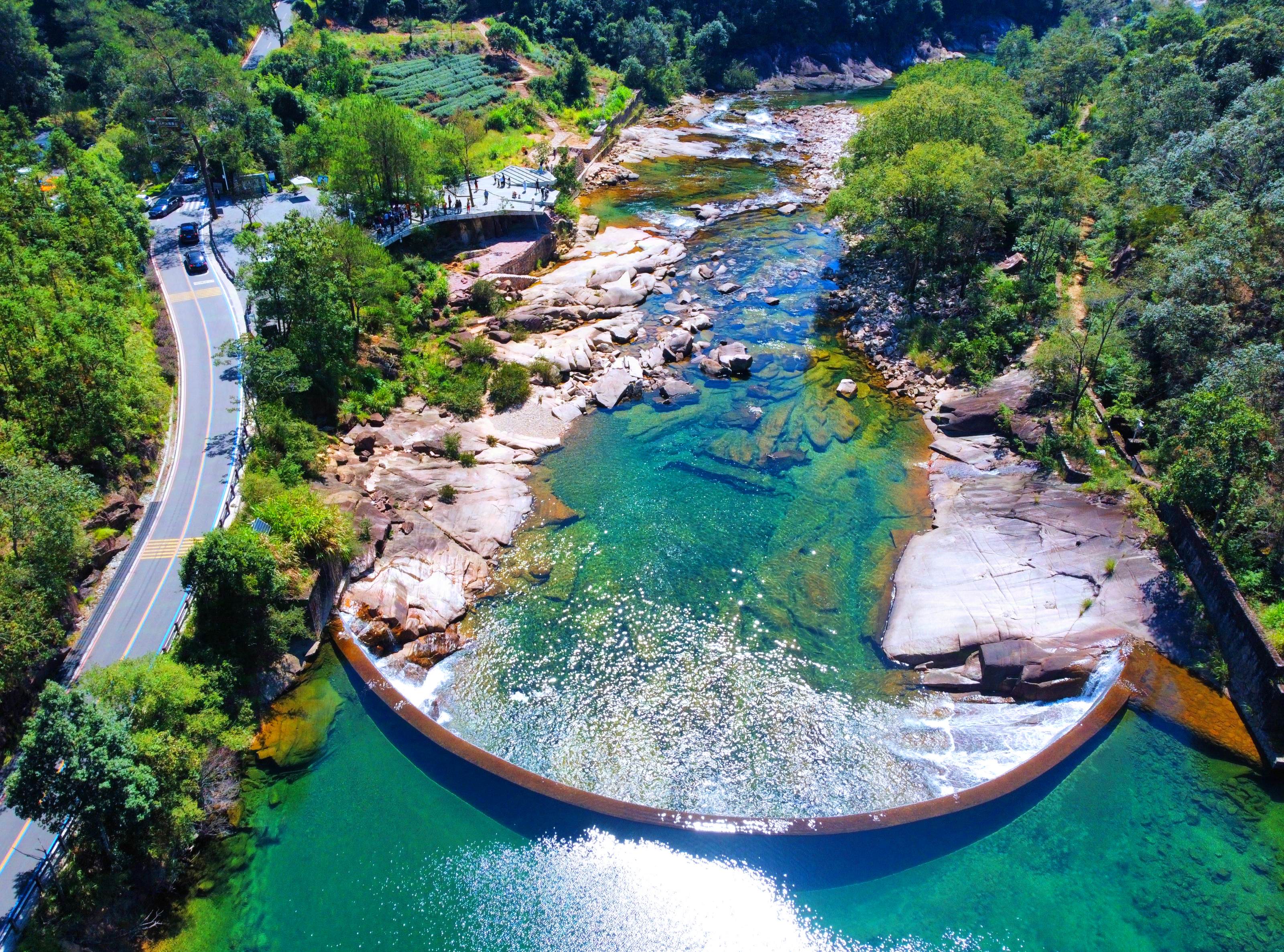 武夷山國家公園1號風景道(武夷山月亮灣)。黃杰敏 攝