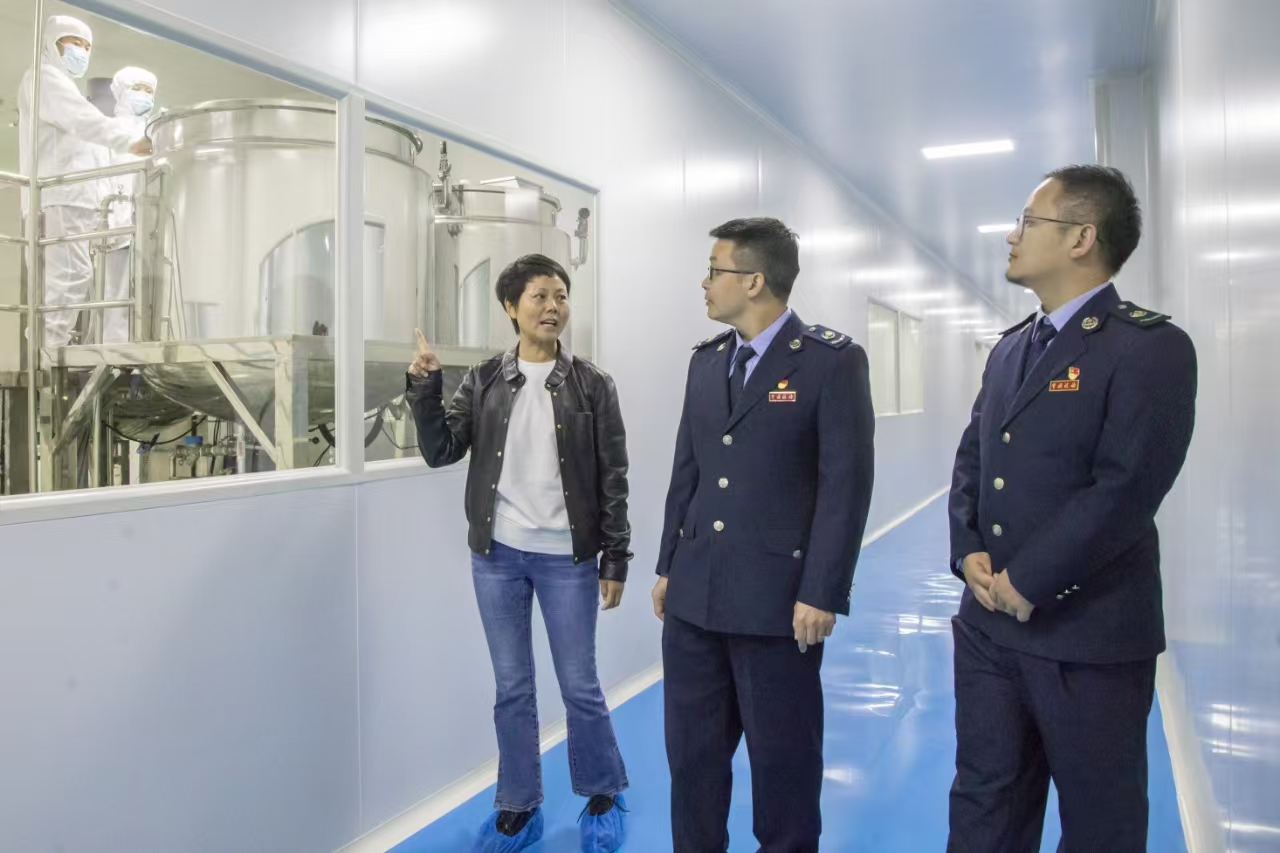 到企業(yè)宣傳稅務政策。