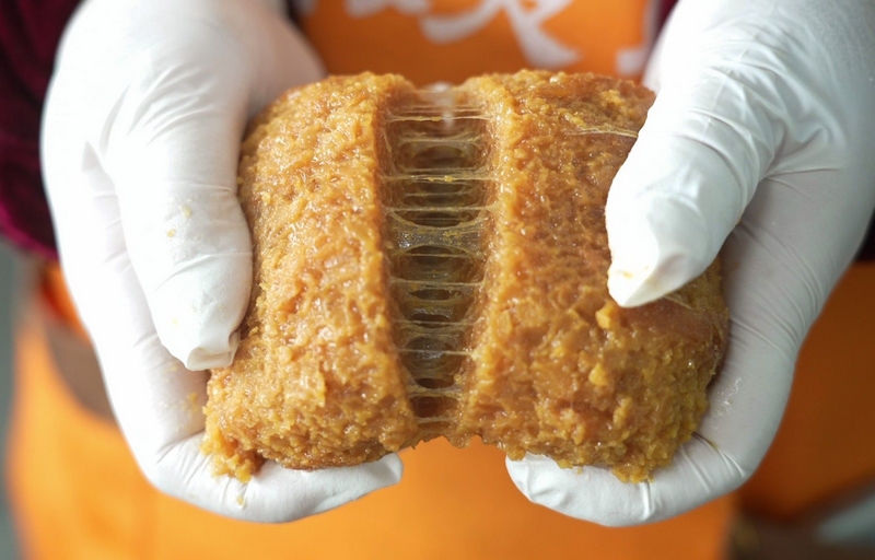 1 新鮮出爐的黃粑。 