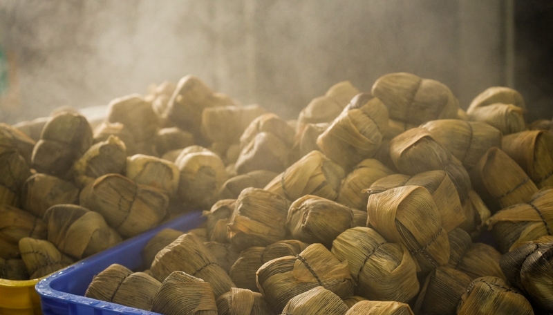 2 新鮮出爐的黃粑。