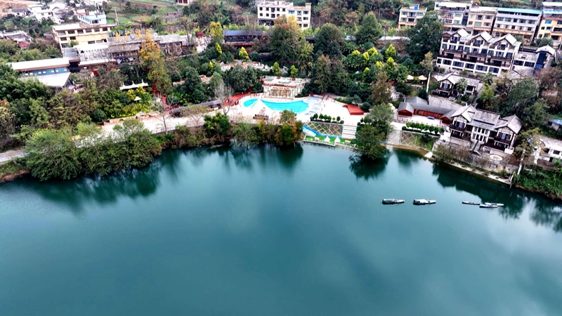 修文“溫泉”成為冬季旅游熱門打卡地。李宇攝