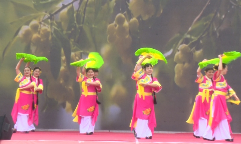 花燈地戲大賽現(xiàn)場。