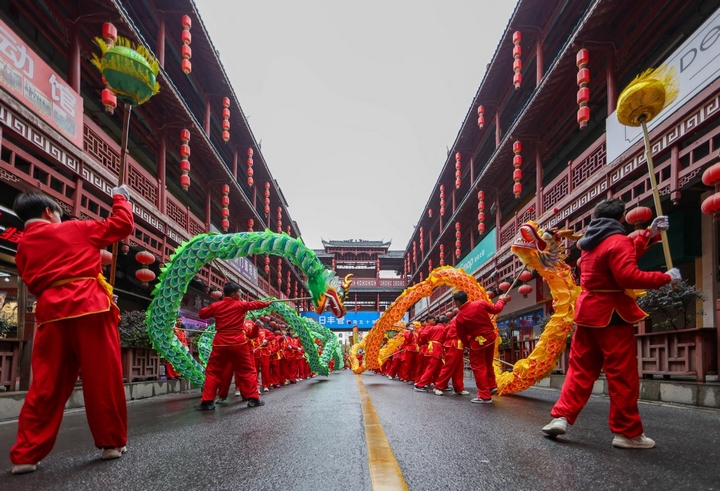 5“非遺展匠心·文化啟新程”巡游展演。