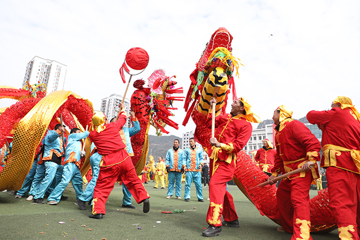 貴州石阡仡佬毛龍節(jié)現(xiàn)場。