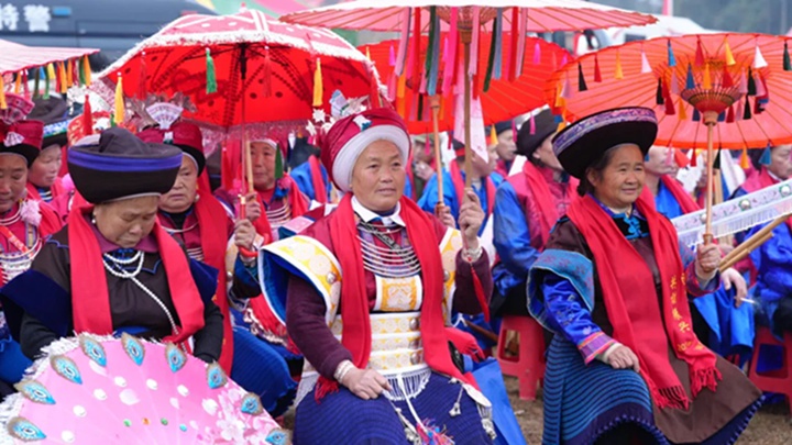 惠水萬人共赴“藏滂哈”節 。