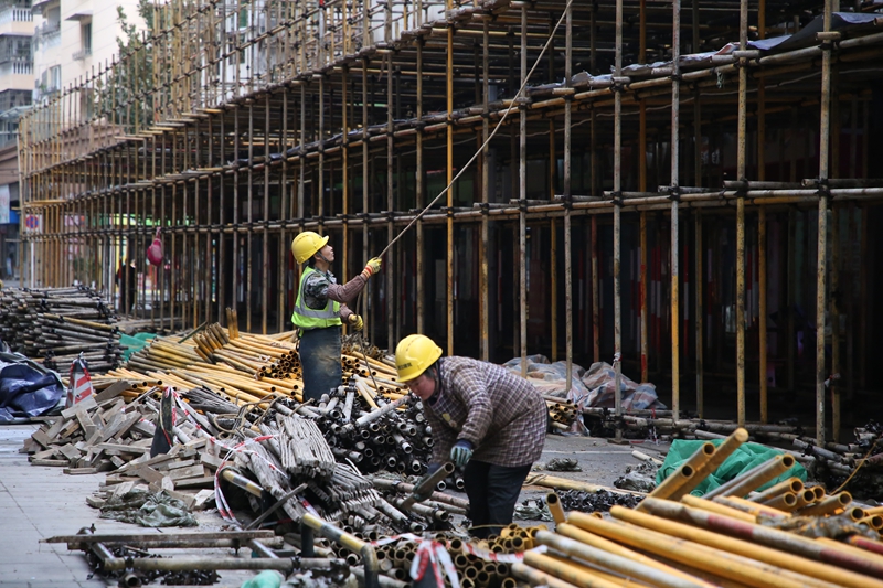 1 圖為老舊小區改造施工現場。.JPG