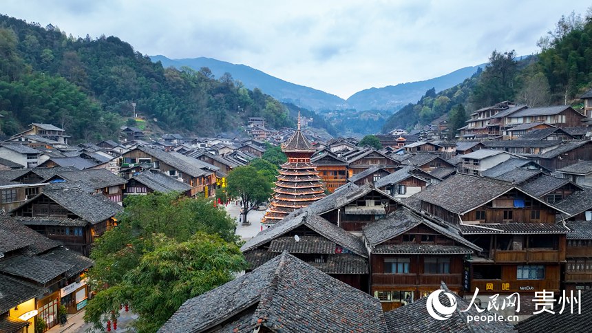 航拍肇興侗寨。人民網記者 涂敏攝