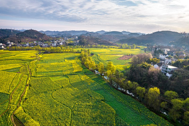 貴州省畢節(jié)市黔西市洪水鎮(zhèn)鄉(xiāng)村美景（無人機(jī)照片）。