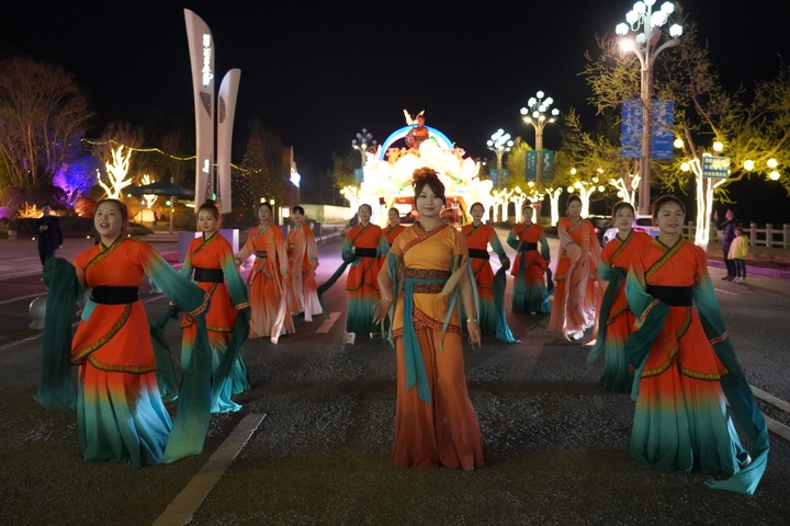 3月24日，花仙子巡游。