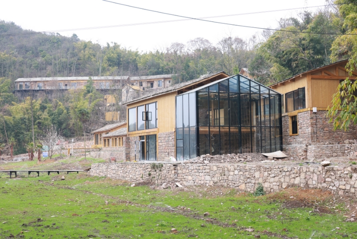 6 圖為梵隱·牧云民宿項目現場.jpg