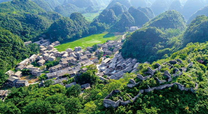 5 、千年布依古寨高蕩村。.jpg