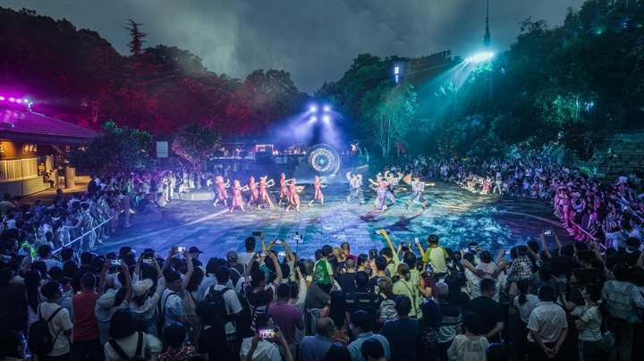 3 夜游黃果樹.jpg