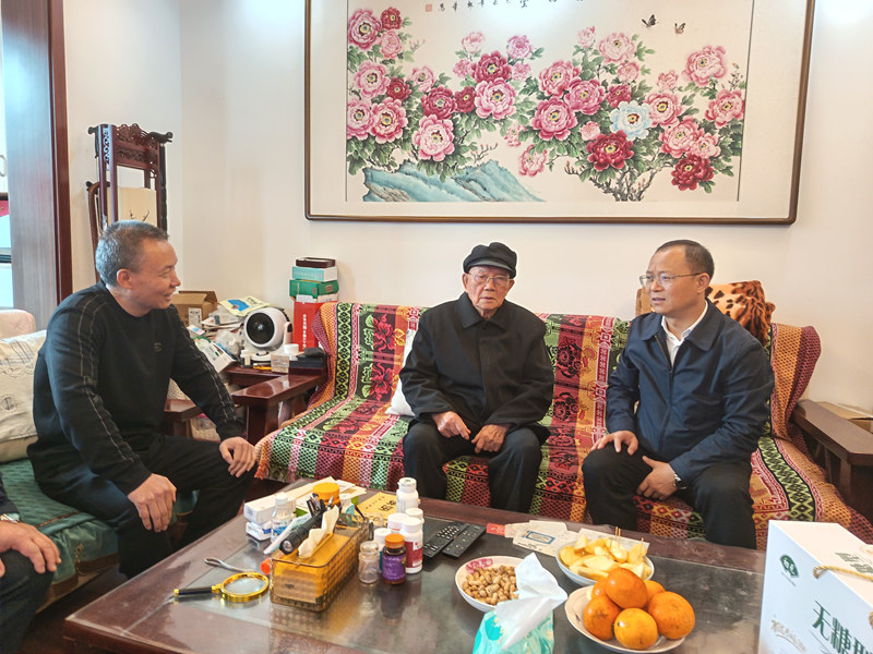 慰問現場。