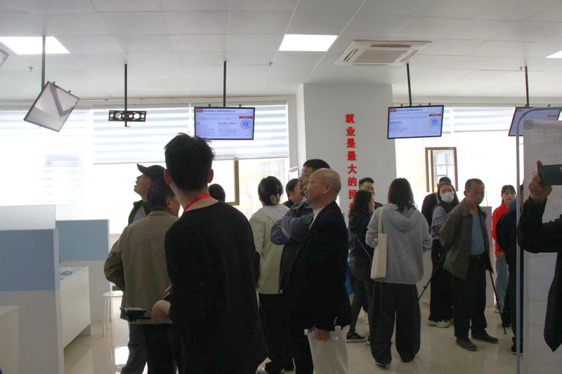 黔東南州大齡勞動力招聘會現場。