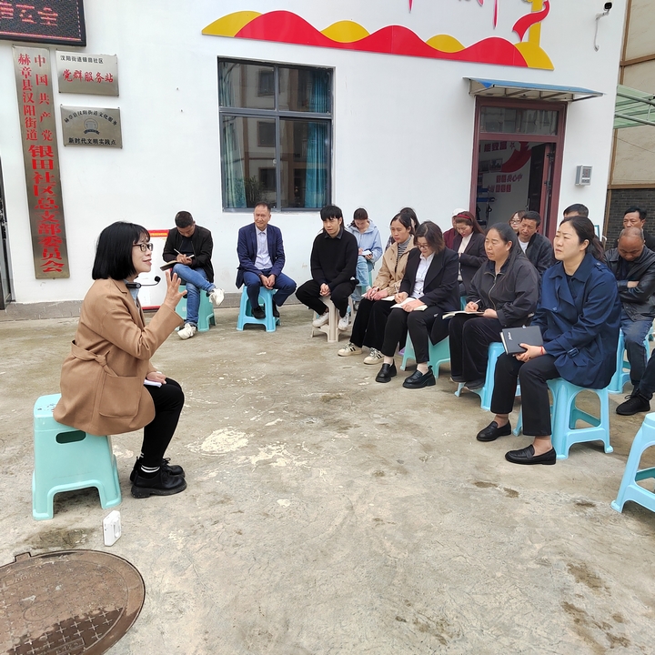 在赫章縣漢陽街道宣講現場  王俊 攝.jpg