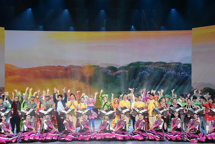 六盤(pán)水避暑季開(kāi)季儀式啟幕。