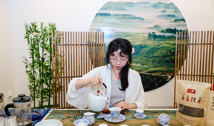 茶藝表演。