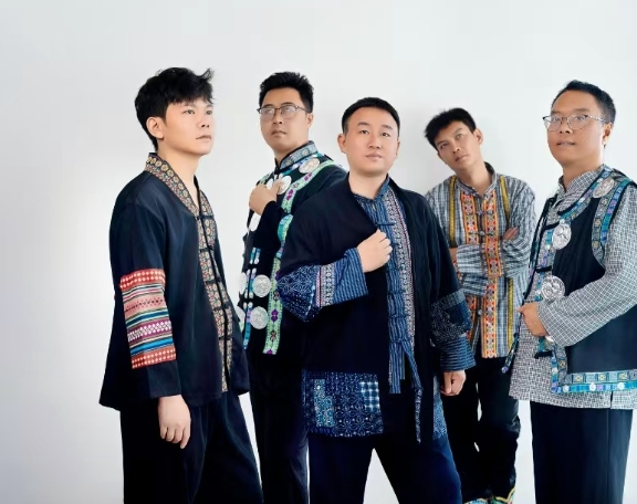 圖為黔東鬼才團。