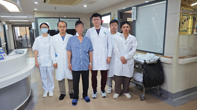 術后第8天,患者順利出院。