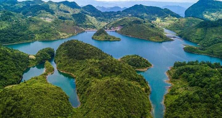 山海攜手育桃李 珠海組團式幫扶助力貴州務川教育醫療蝶變。