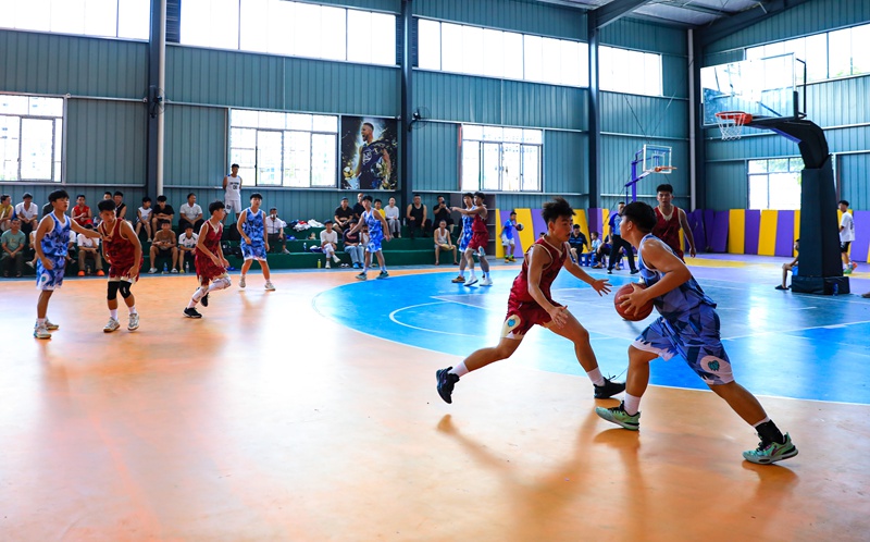 籃球比賽現(xiàn)場(chǎng)。