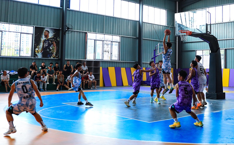 籃球比賽現(xiàn)場(chǎng)。