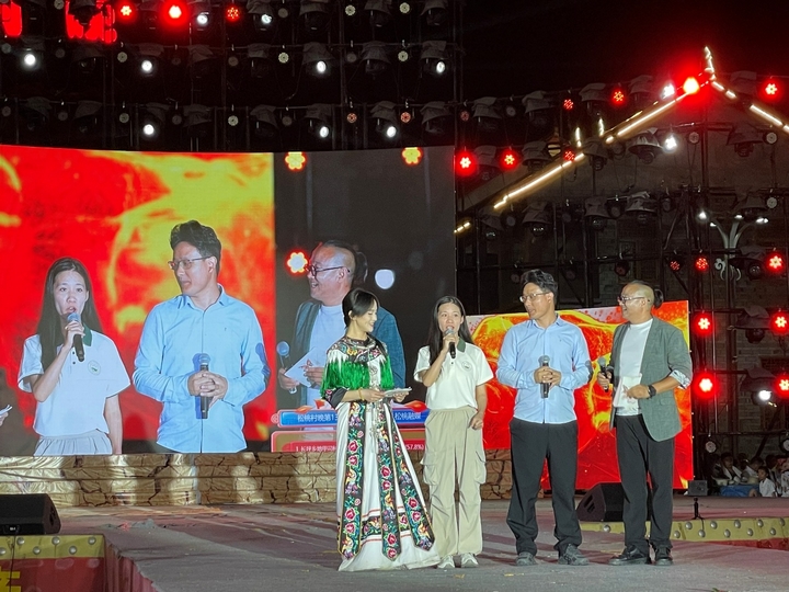 貴州松桃：“農(nóng)耘逐夢”小分隊與苗鄉(xiāng)共赴振興之約。