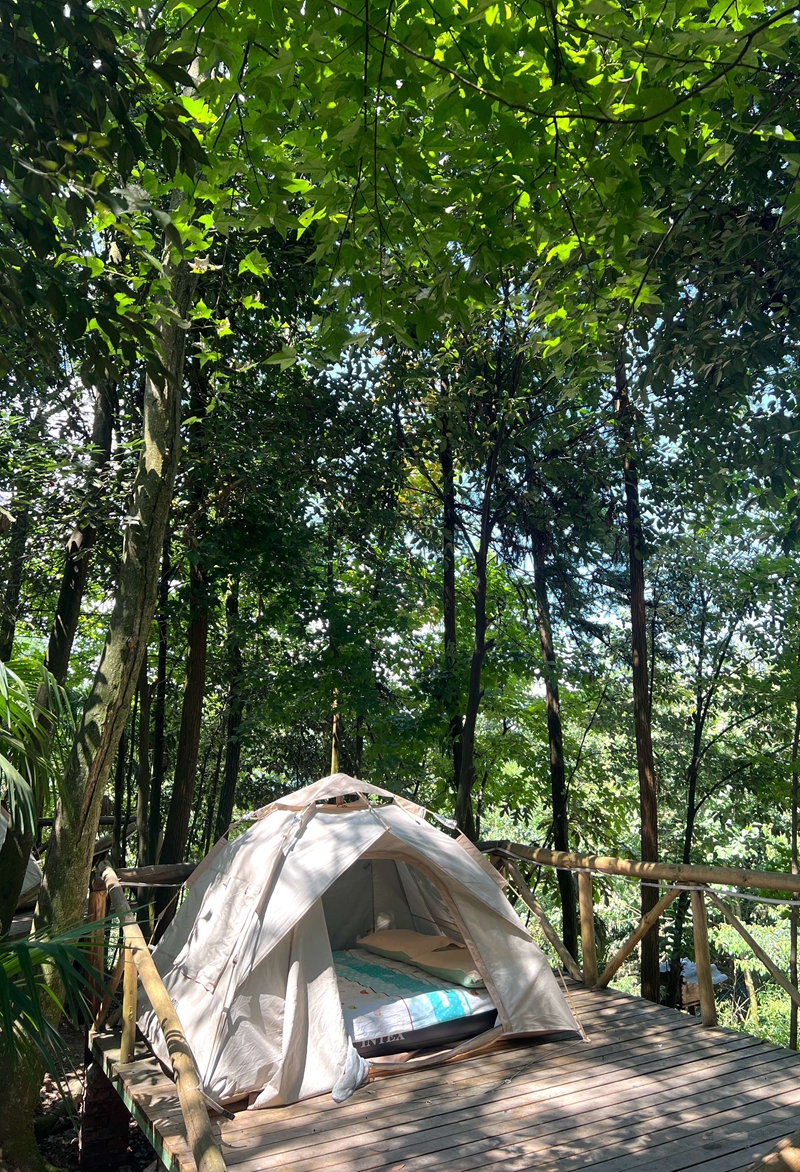 坭壩鄉八字橋村云上星空露營基地。王燁攝