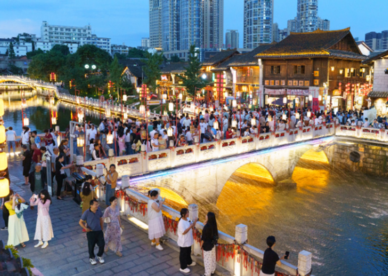 貴州西秀“文明風”吹旺“煙火氣” 。