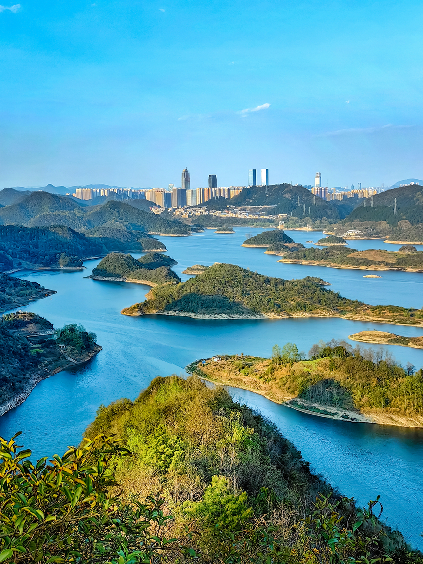 貴陽阿哈湖群島。湯恩博攝